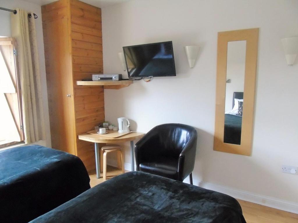 ดิ โอลด์ สตาร์ Bed & Breakfast Winterbourne ภายนอก รูปภาพ