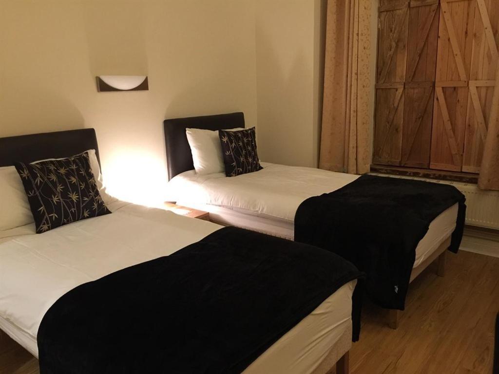 ดิ โอลด์ สตาร์ Bed & Breakfast Winterbourne ห้อง รูปภาพ